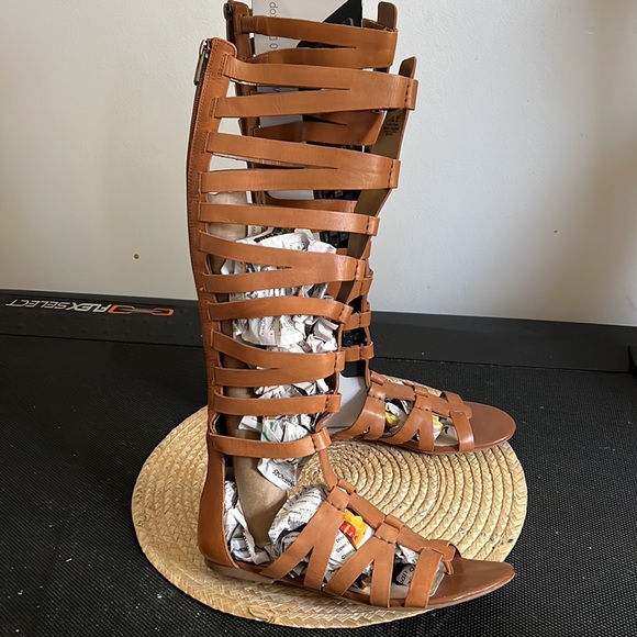Sam Edelman Leather knee High Gladiators Sandals Size 7.5 - Picture 10 of 16